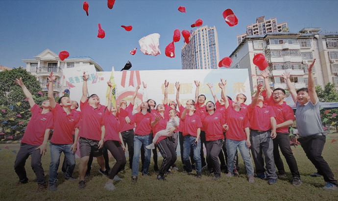 ��˹��--ȫ�����ݻ�����Ϸƽ̨