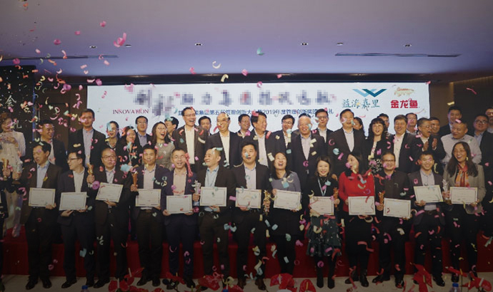 ��˹��--ȫ�����ݻ�����Ϸƽ̨